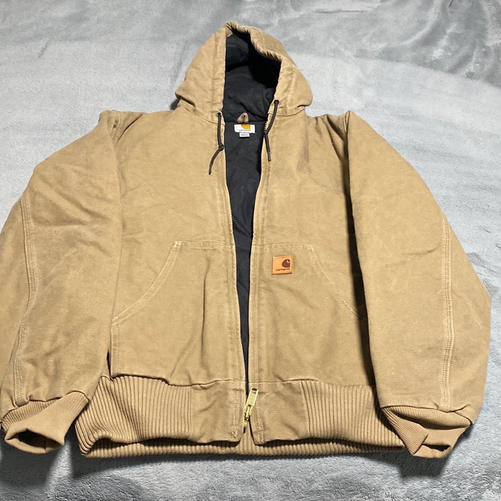 Carhartt jacket size small